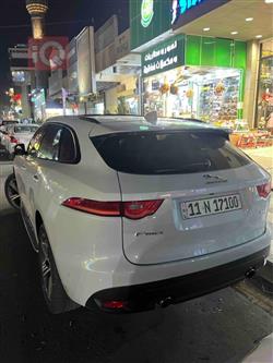 جاگوار F-Pace